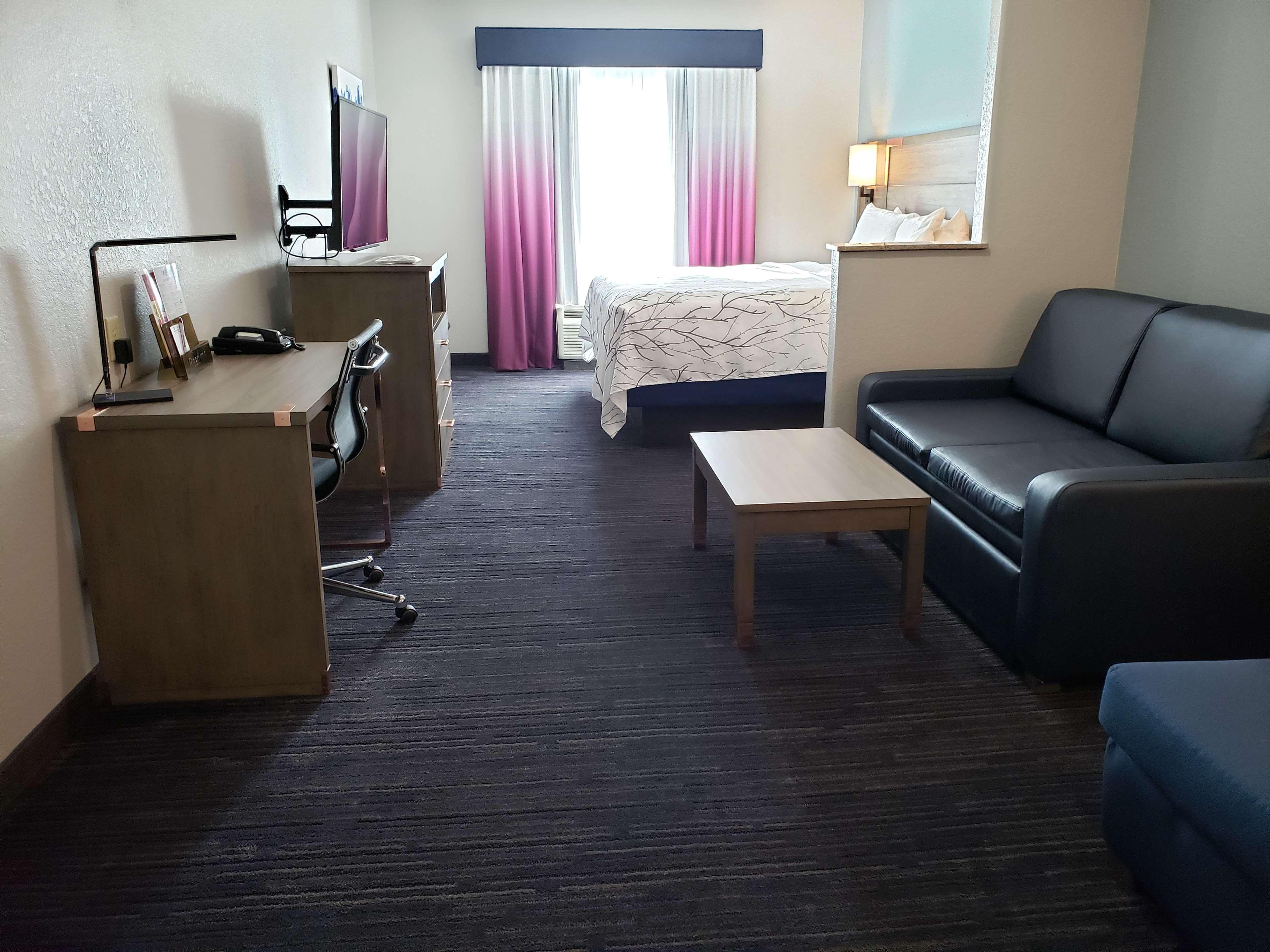 Best Western Plus San Antonio East Inn & Suites Buitenkant foto