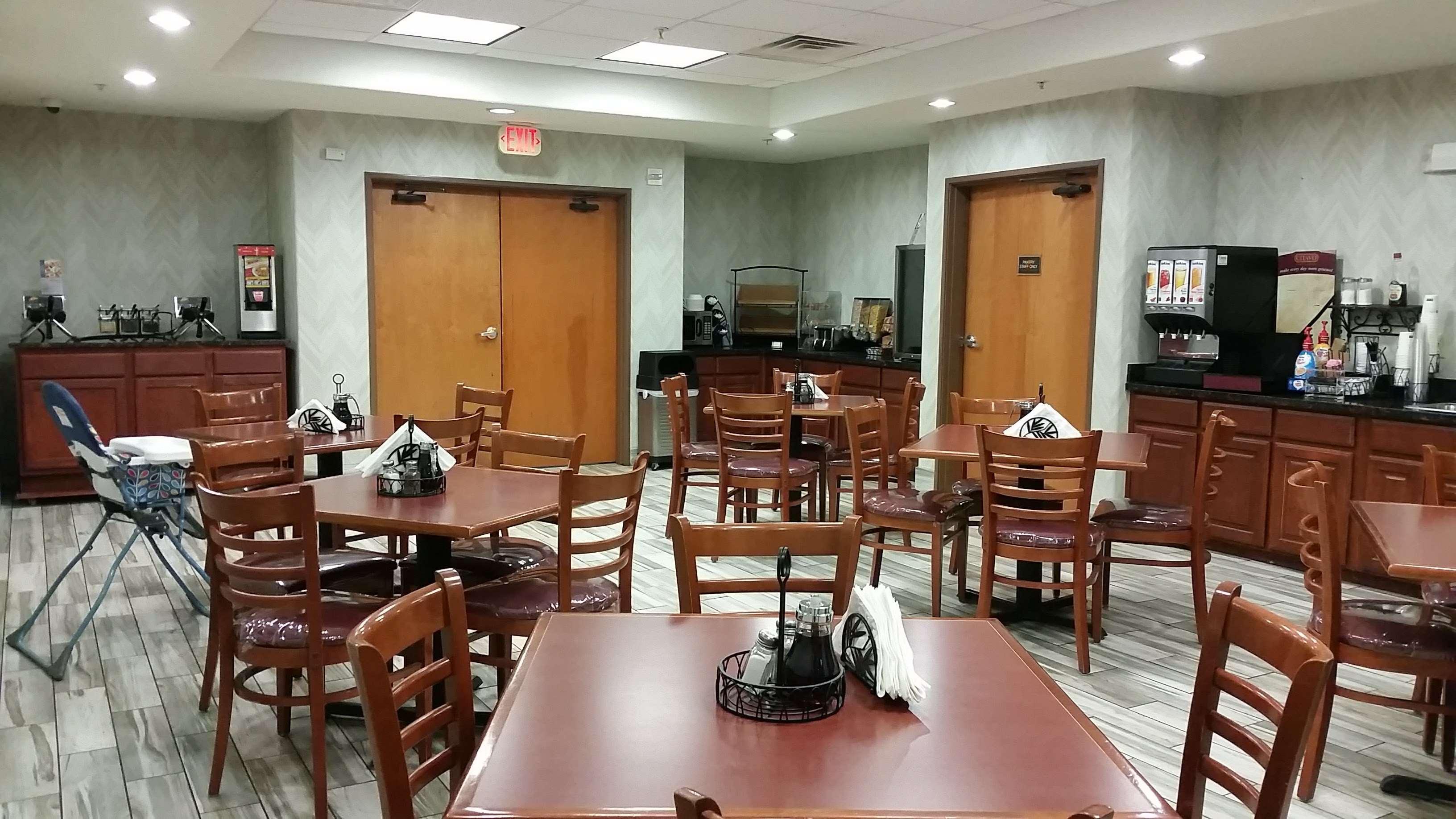 Best Western Plus San Antonio East Inn & Suites Buitenkant foto