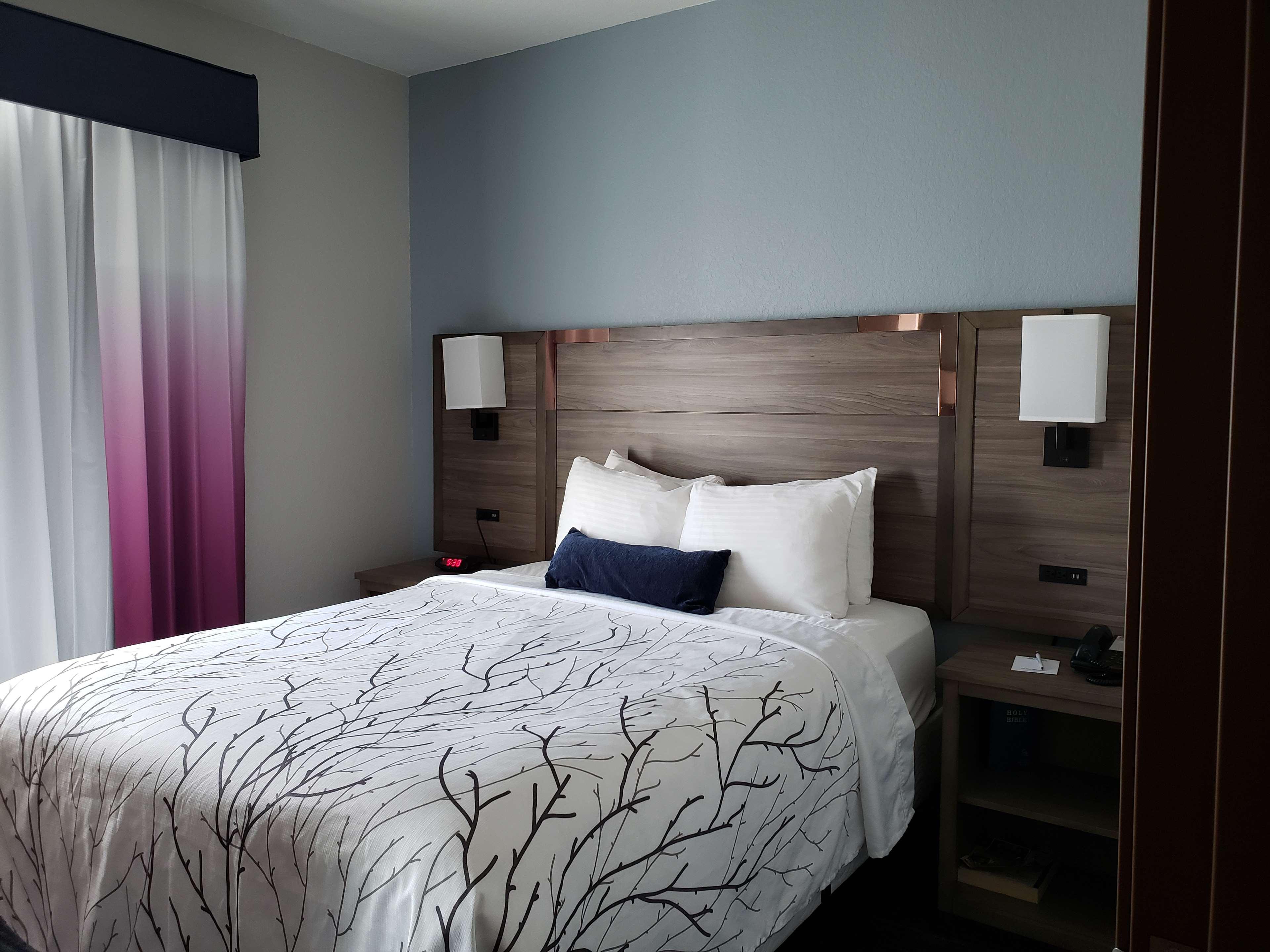 Best Western Plus San Antonio East Inn & Suites Buitenkant foto