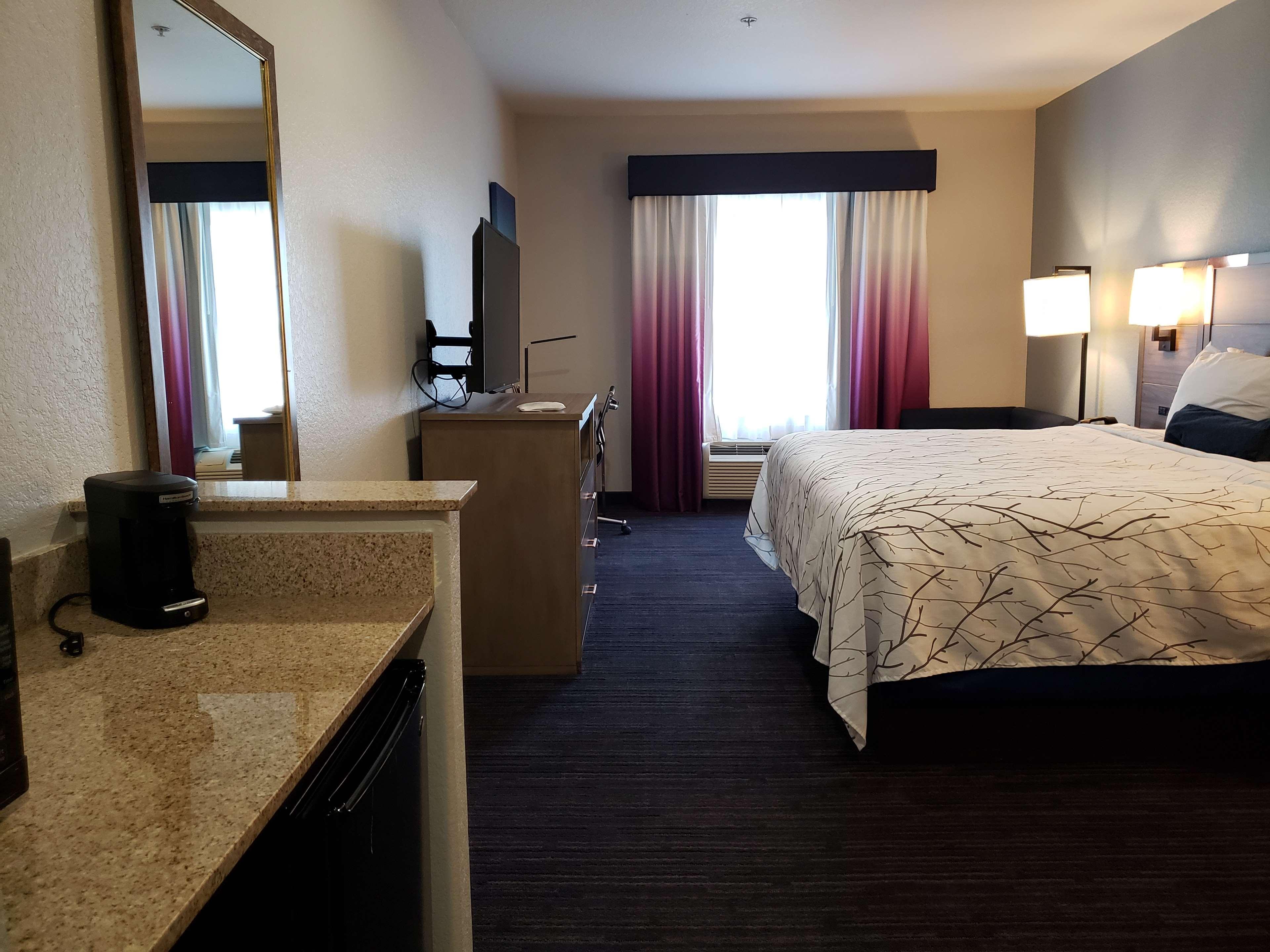 Best Western Plus San Antonio East Inn & Suites Buitenkant foto
